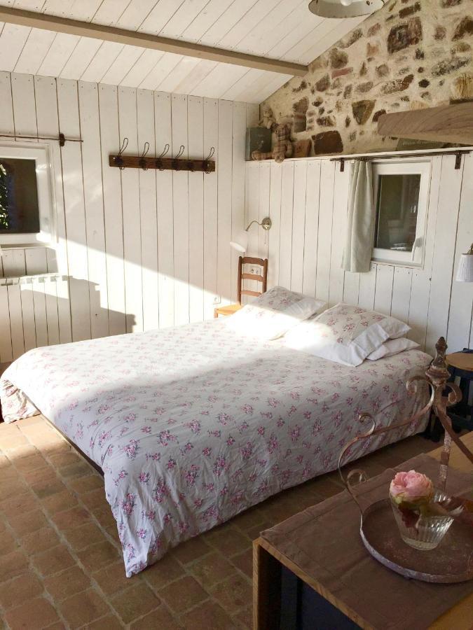 Gites De L'Etang Des Noues Cholet Kültér fotó